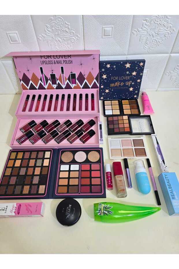 مجموعه مكياج باصناف مميزة - 3
