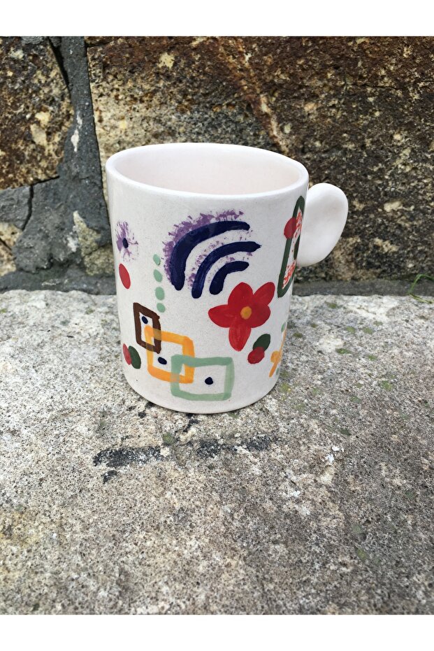 فنجان قهوة مصنوع يدويًا من السيراميك بنقوش مميزة - 2