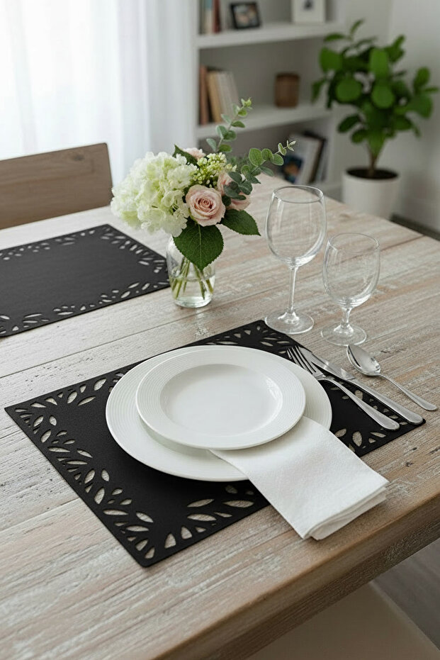 Deluxe Series Suede Faux Leather 6-Piece Placemat Set - 32X44Cm - Black