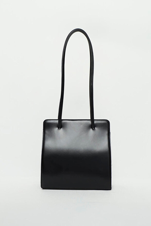 SİYAH KARE ÇANTA - 2