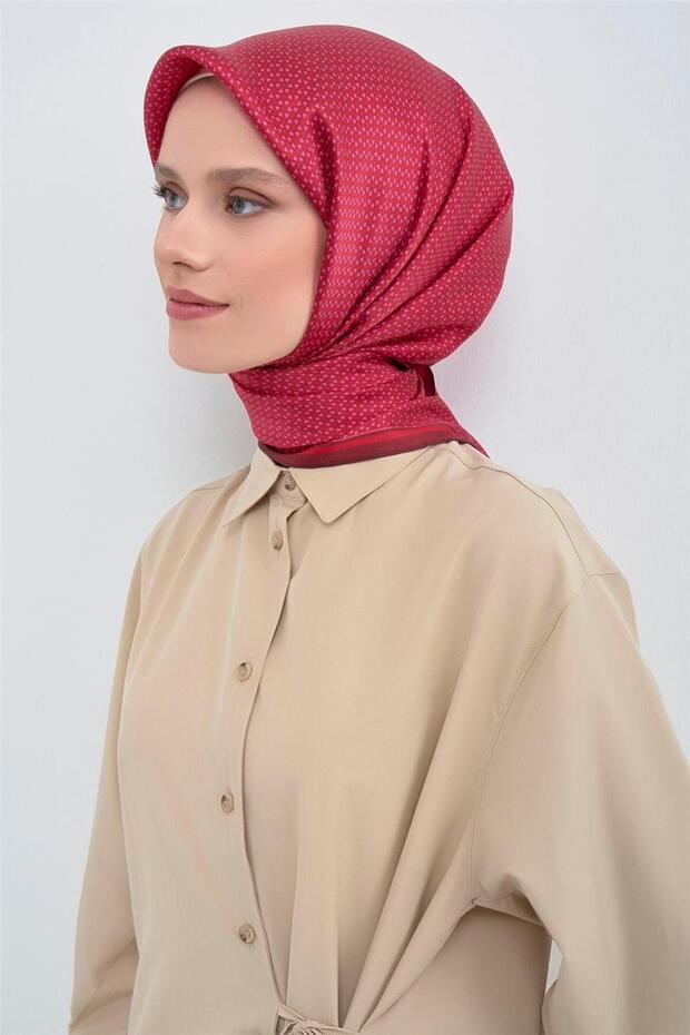 وشاح سورا من الحرير الخالص 9528D 82