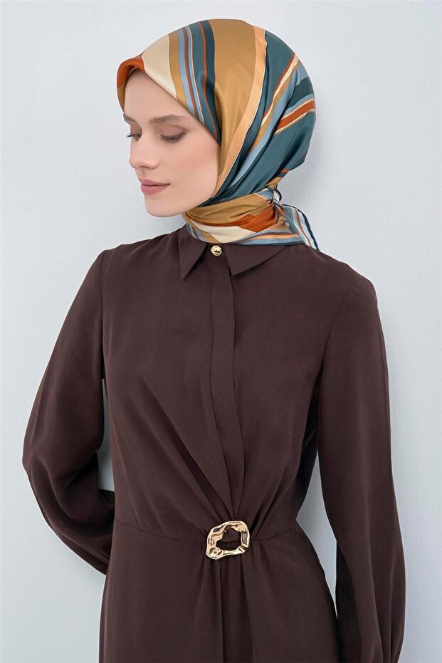 وشاح من الحرير الخالص 9514D 81