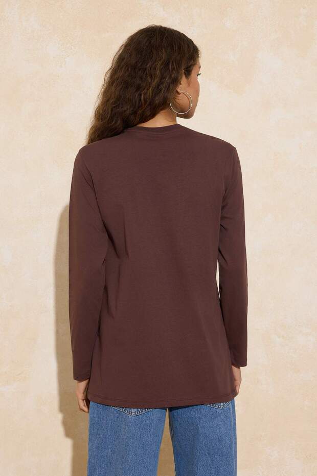 Kahverengi Uzun Kollu Yırtmaç Detaylı Örme T-Shirt TCTSS25RT00000 - 4