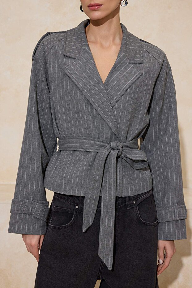 Gri Çizgili Premium Dokuma Crop Blazer Ceket TWOSS24BC00010 - 3