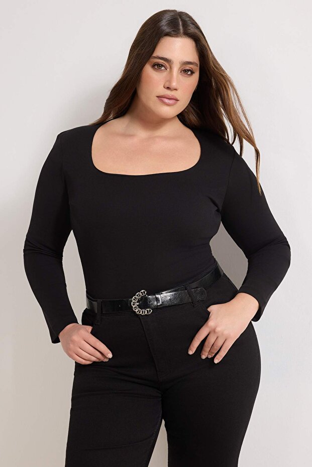 Siyah Basic Kare Yaka Örme Büyük Beden Bluz TBBAW26AF00133 - 2
