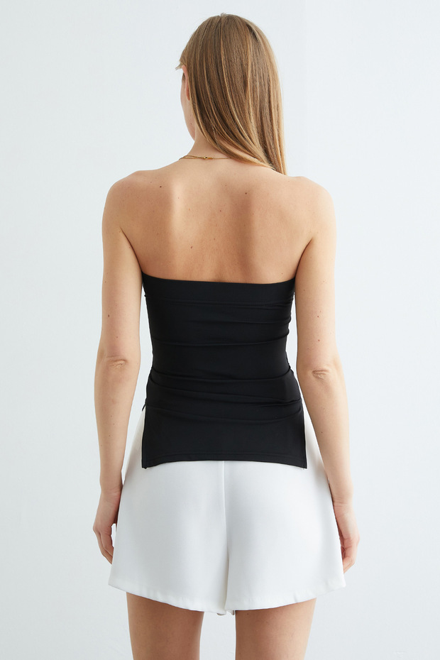 بلوزة أساسية بدون حمالات مع فتحات جانبية - 8