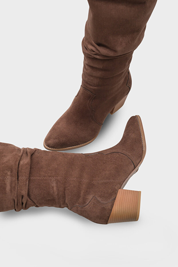 Gertie Kadın Bot - 4