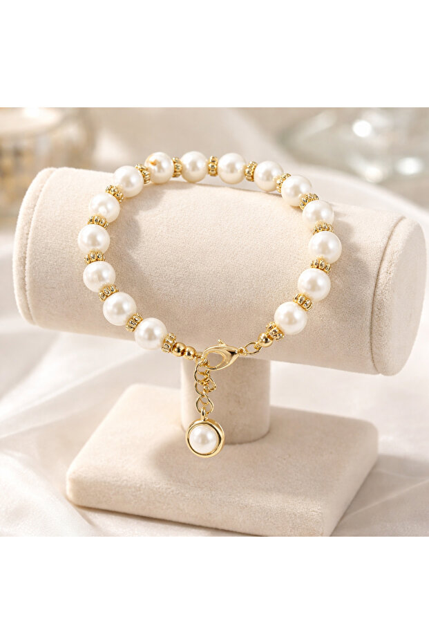 Pearl Bracelet – Elegant Design with Handmade Steel Apparatus