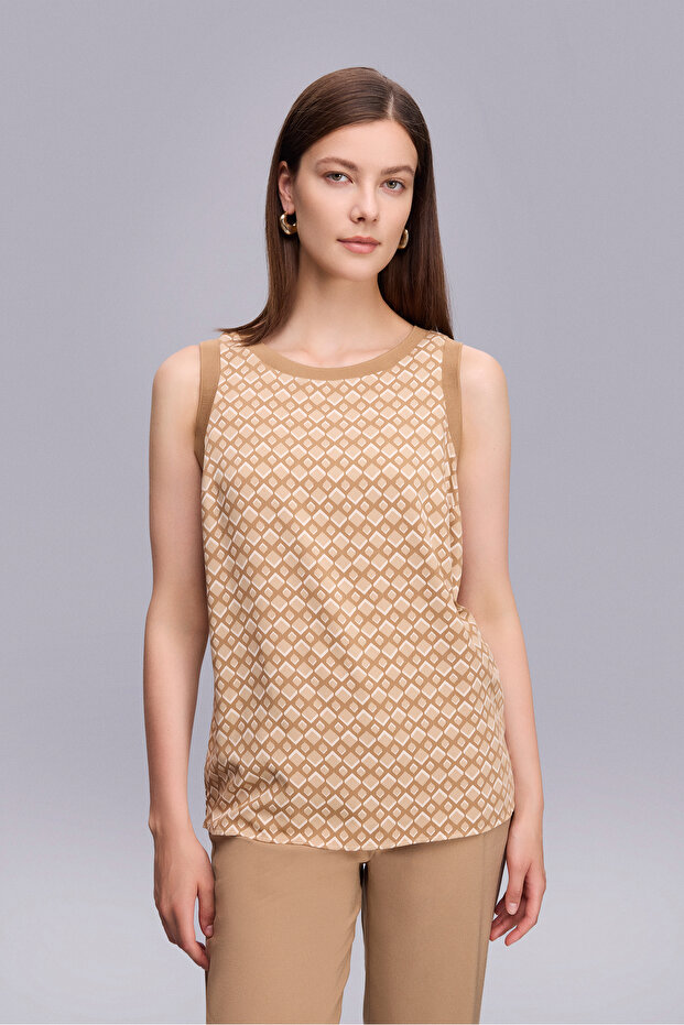 2048-1 بلوزة بنمط هندسي - 3