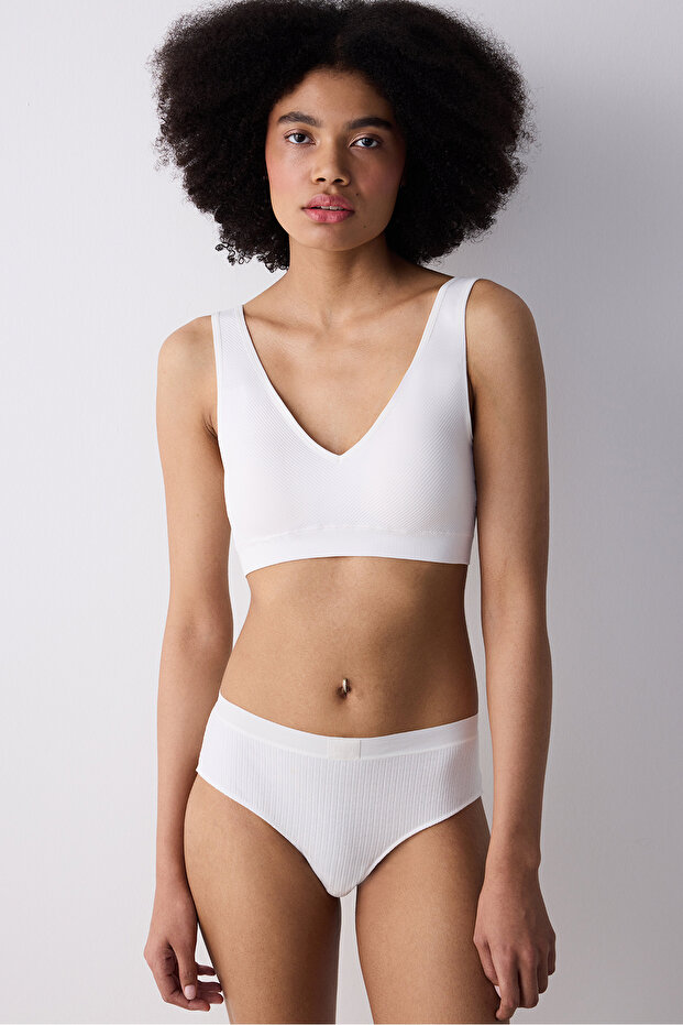 Seamless Beyaz Üst - 3