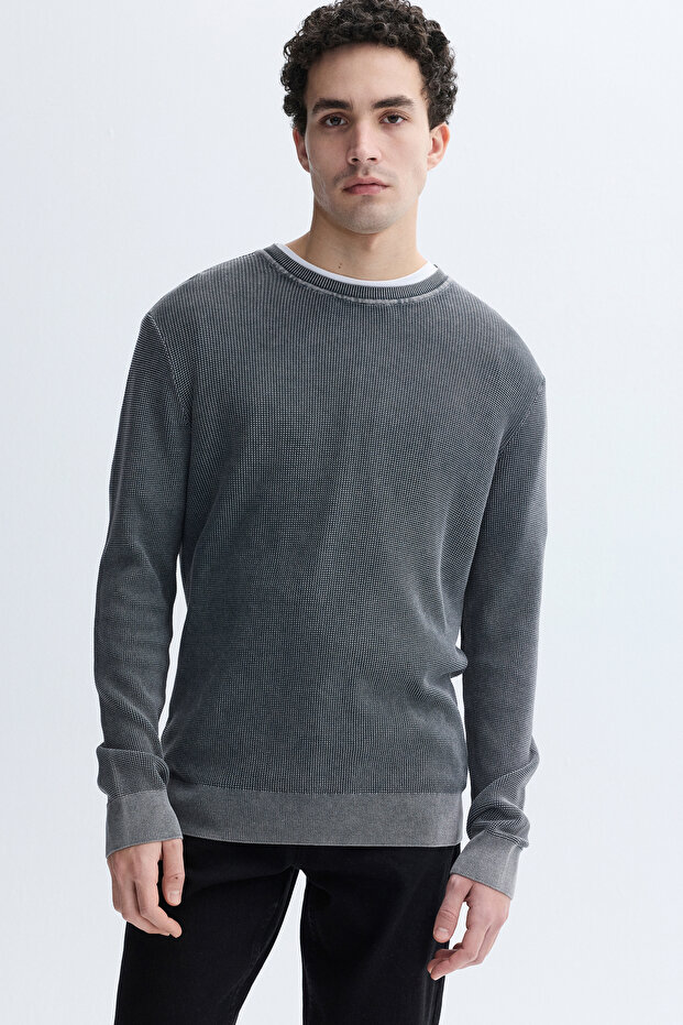 Men's Gray Crew Neck Sweater