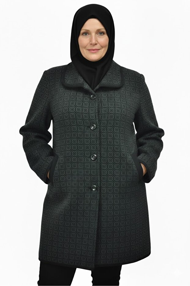 Large Size Buttoned Thick Cardigan Coat