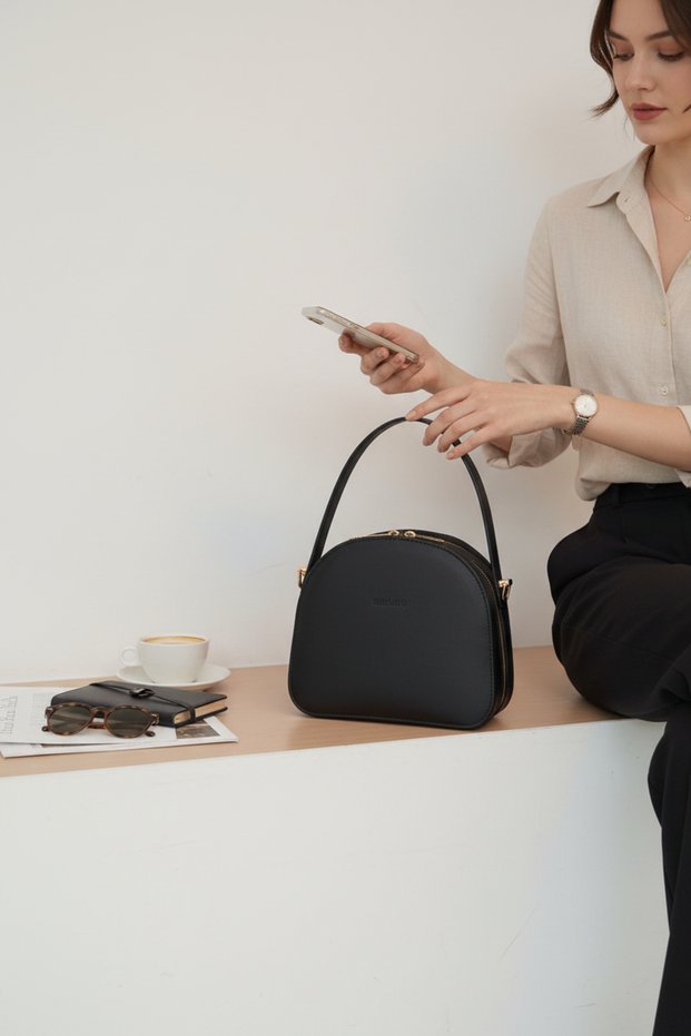 Minimal Simple Stylish Design Women's Shoulder Bag with Strap