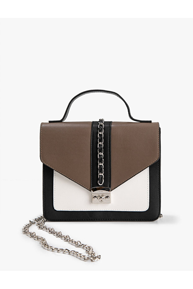 Chain Detailed Shoulder Bag