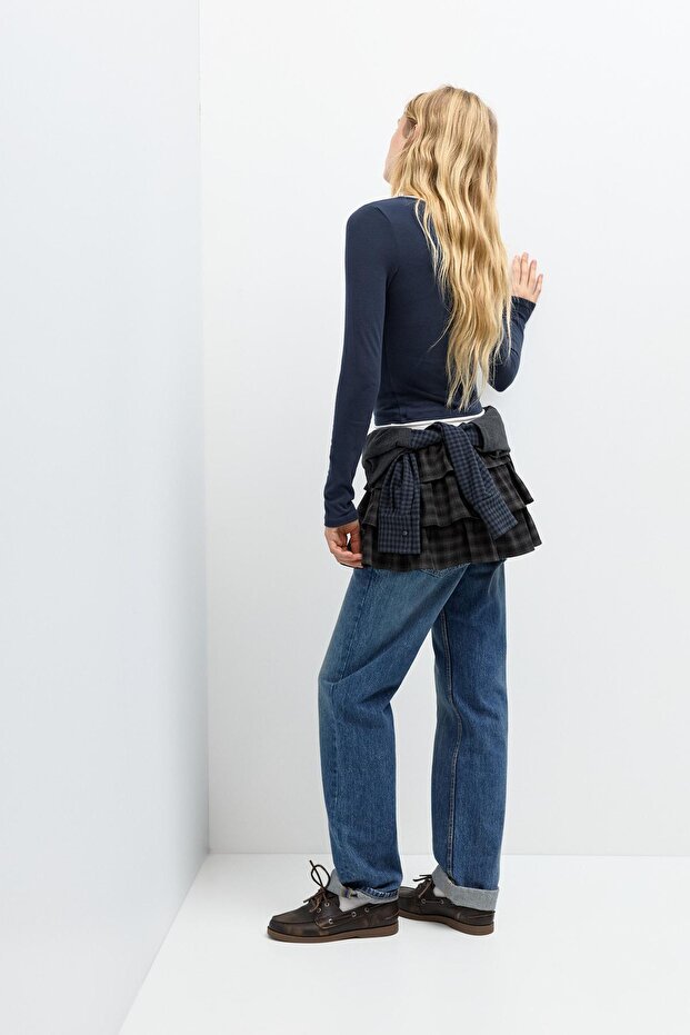 Çift düğmeli yaka tişört - 4