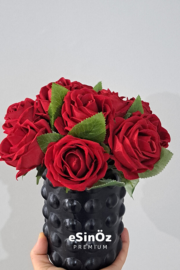 # مزهرية زخرفية أزرق بلون الكوبالت i بتصميم منقوش ومزخرف موديل أزرق بلون الكوبالت i مزهرية
