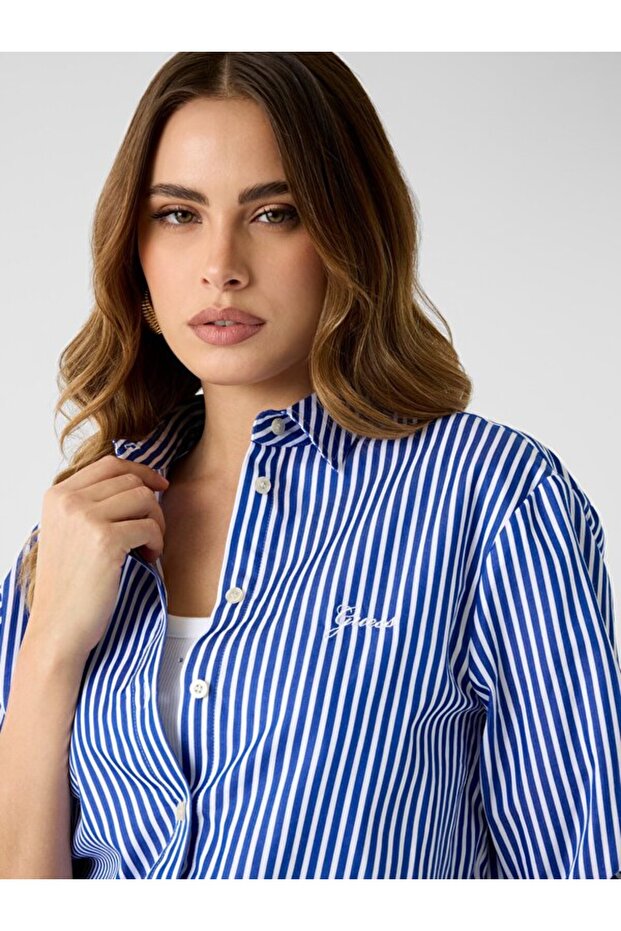 Tecla Women's Comfort Fit Shirt