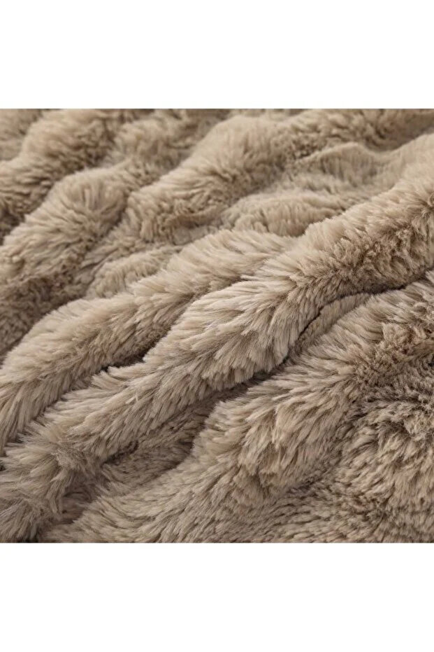 Double Plush Bedspread - 2