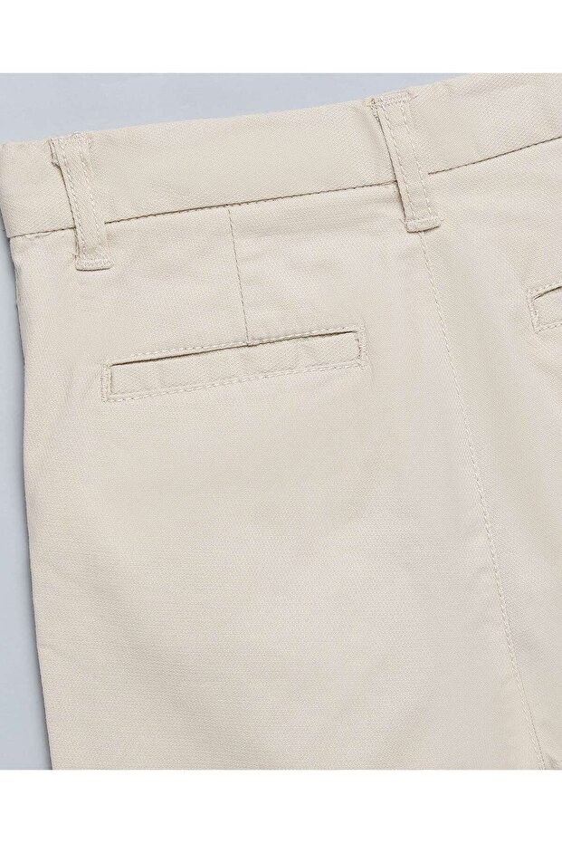 شورت بيج سادة للأولاد مع إغلاق بأزرار - 4