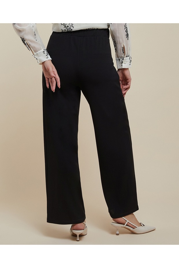 بنطال أرجل واسعة موحد مع إغلاق بأزرار - 4