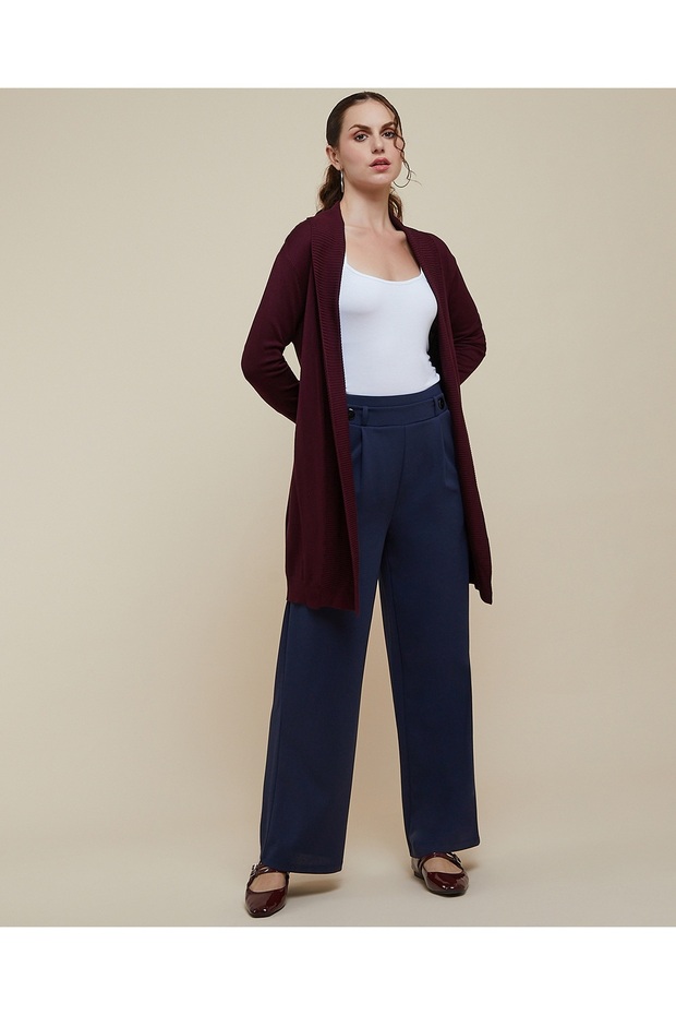 Solid Wide Leg Trousers With Button Closure - 2