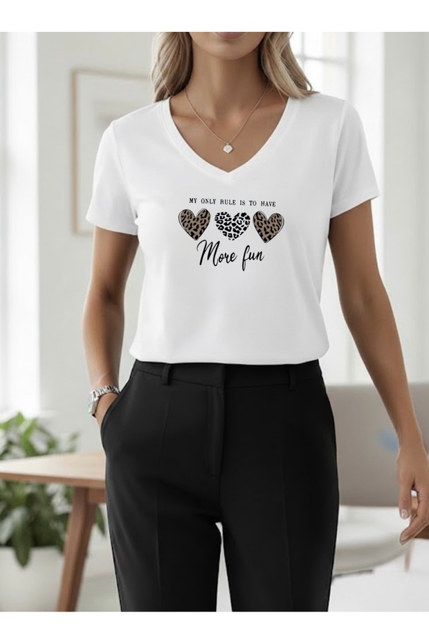 More Fun Heart Printed Women's Oversize V-Neck T-Shirt