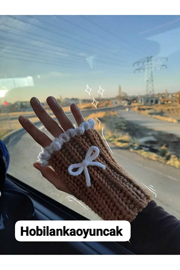 Hand-Knitted Gloves Hobilankatoy