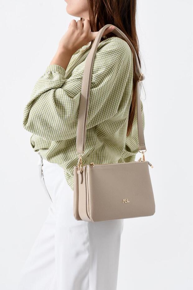 Women's Multi-Compartment Stylish Quality Leather Crossbody Bag Suitable for Daily Use 733