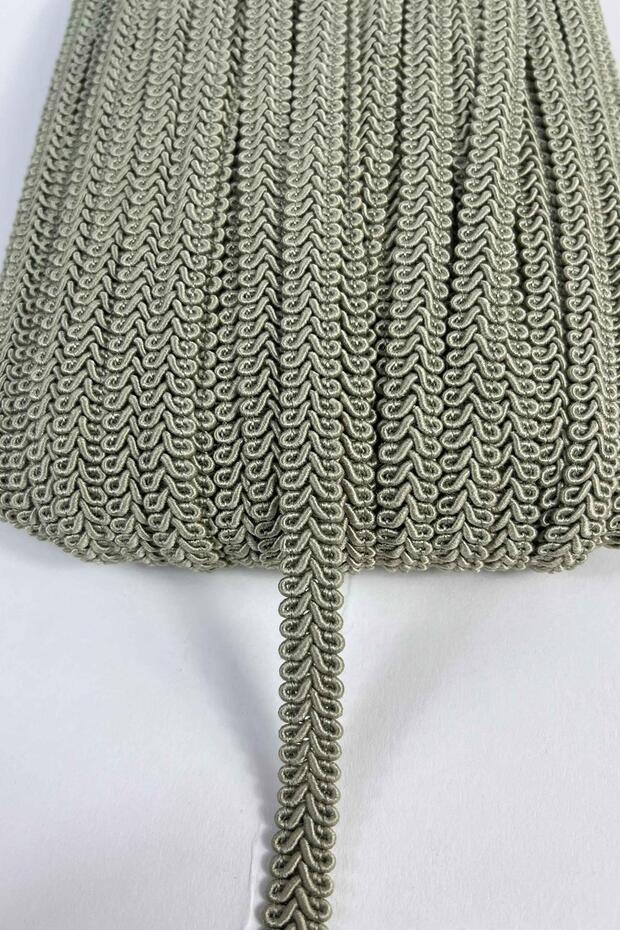 Dark Pant Green Ram Horn Ribbon – Decorative Border Trim and Handcrafted Accessory (3 Meters)