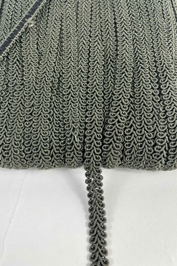 Dark Green Thick Ram Horn Ribbon – Decorative Border Trim and Handicraft Accessory (3 Meters)