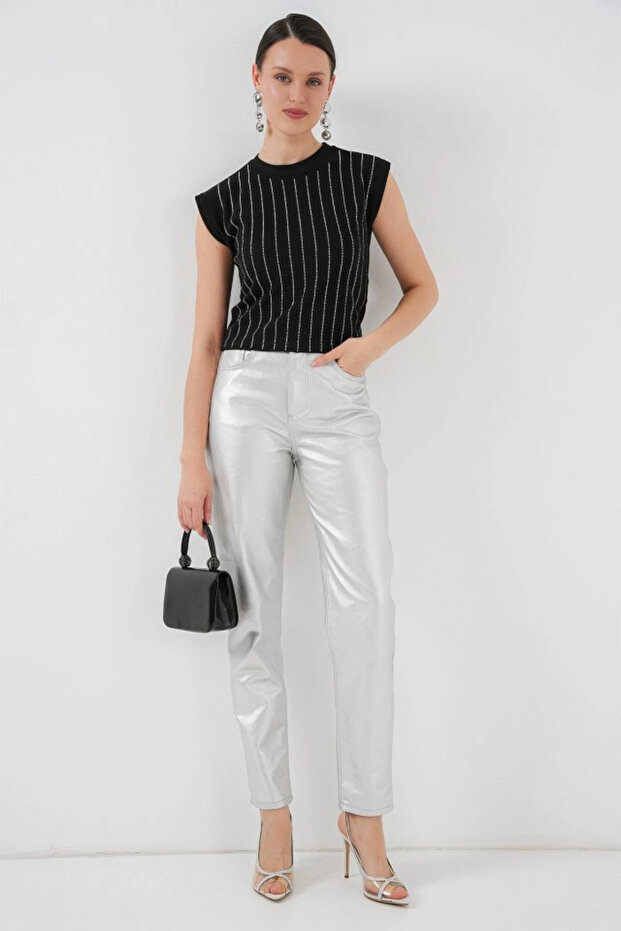 Zero Sleeve Stone Blouse 931 - Black - 3