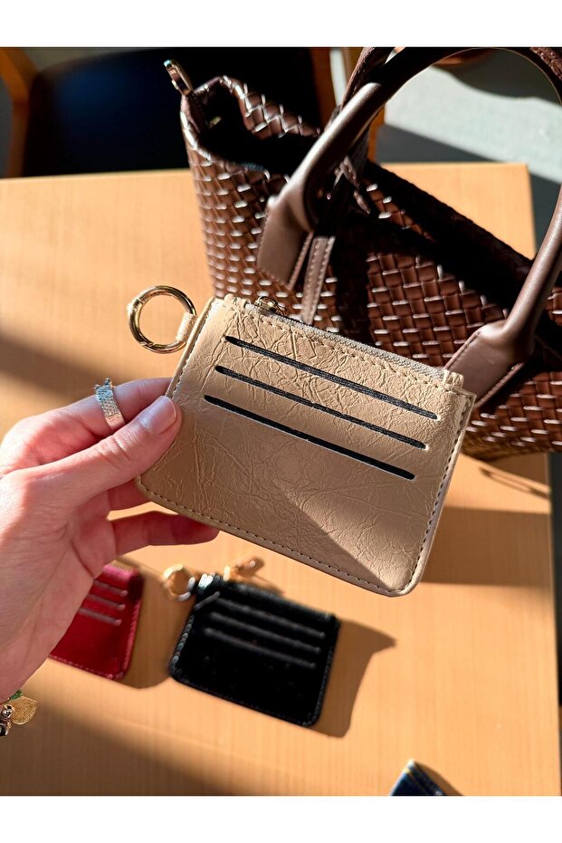 Women's Cream Card Holder Wallet