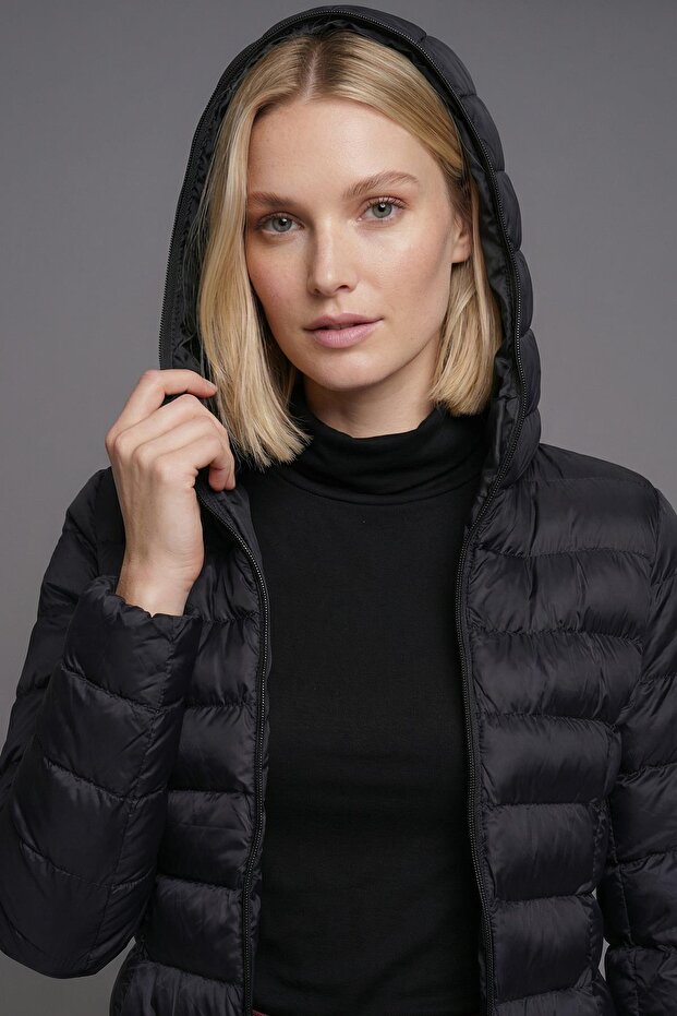 Kısa-Kapişonlu Mont - 3