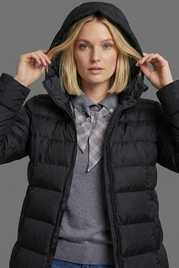 Uzun-Kapişonlu Mont - 2