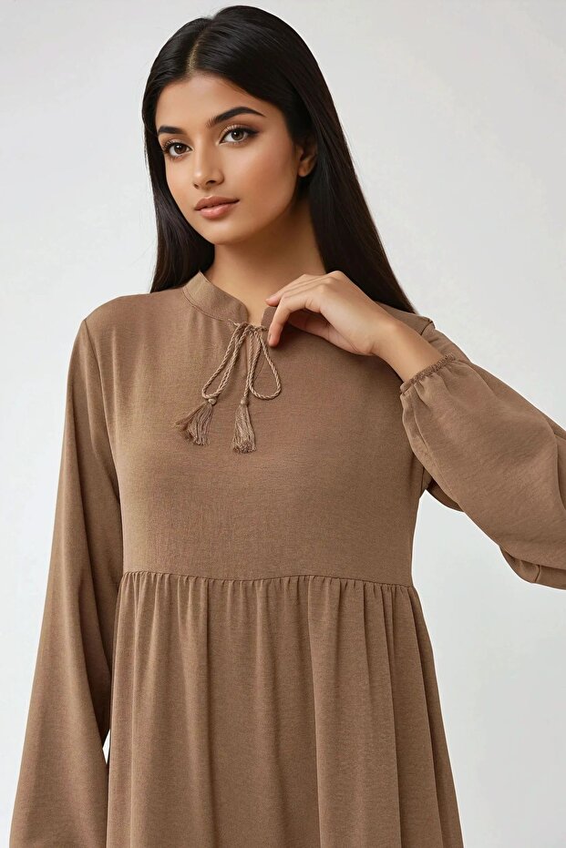 Textured maxi dress with round neck and buttons - 4