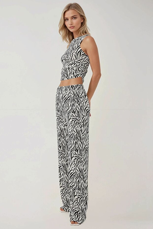 Zebra Desenli Bisiklet Yaka Üst - 4