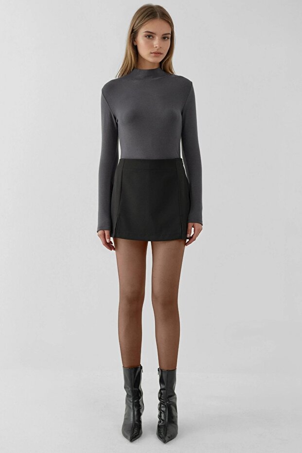 Çift Yırtmaçlı Yüksek Bel Mini Şort Etek - 6