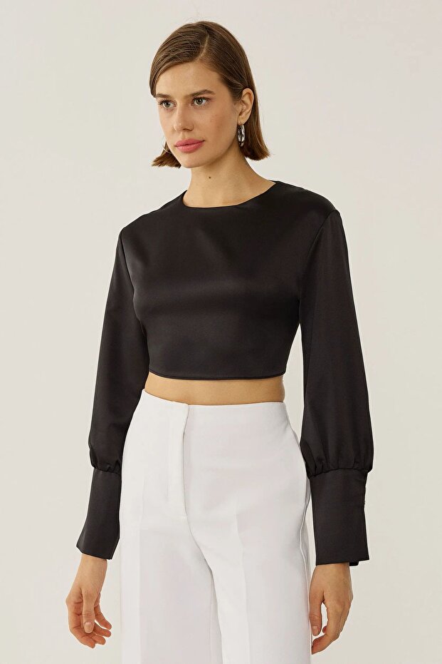Half Turtleneck Open Back Blouse - 2