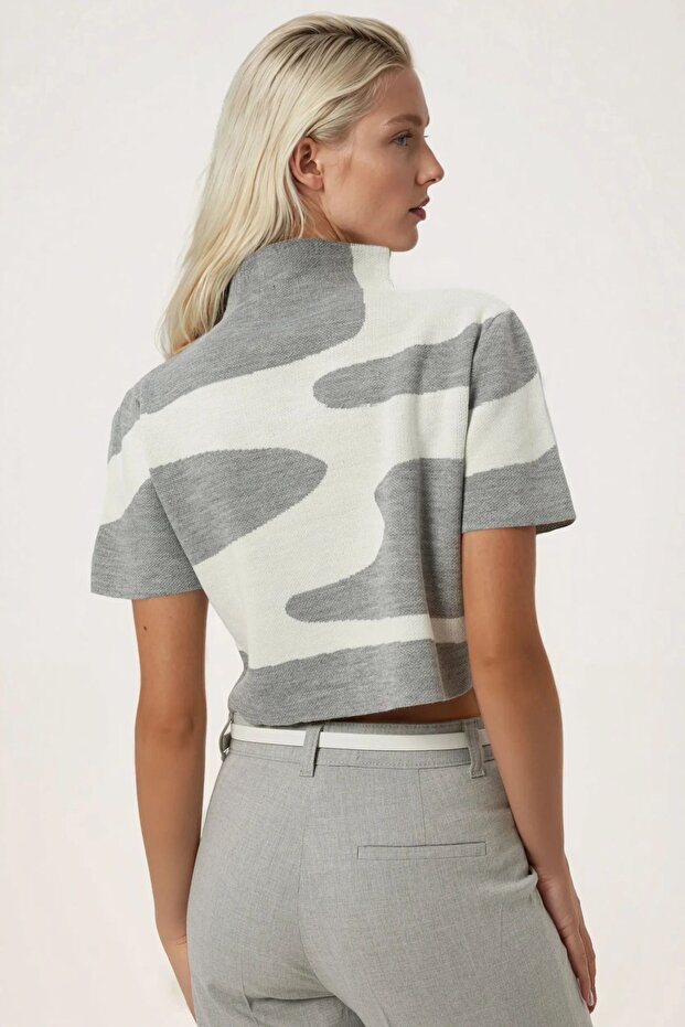 Soyut Desenli Triko Üst - 5