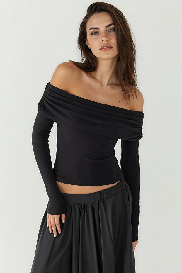 Omzu Açık Drapeli Bluz - 1