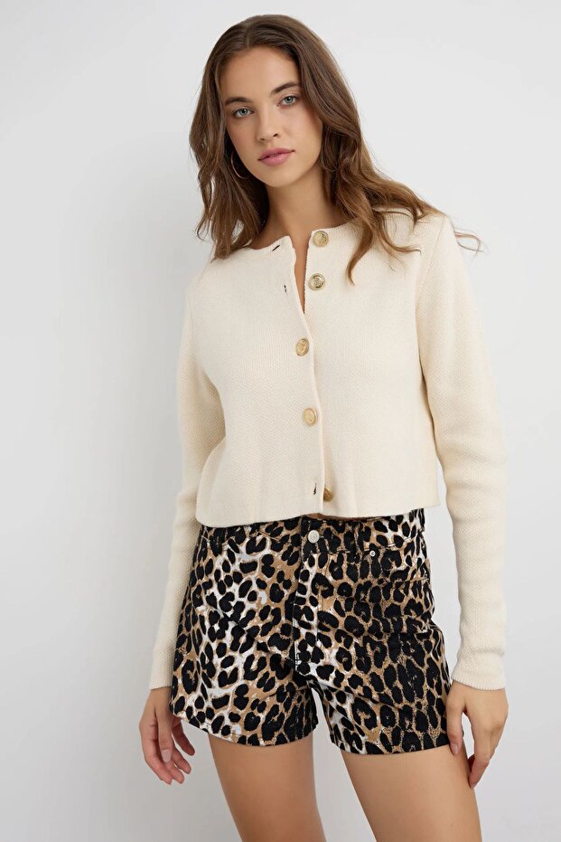 سترة محبوكة بأزرار - 3