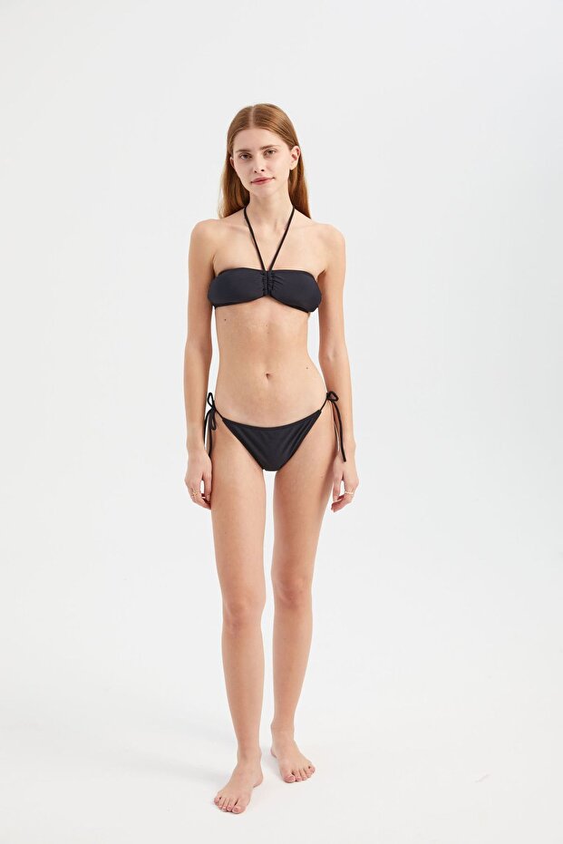Bikini set with elastic band and side ties - 2