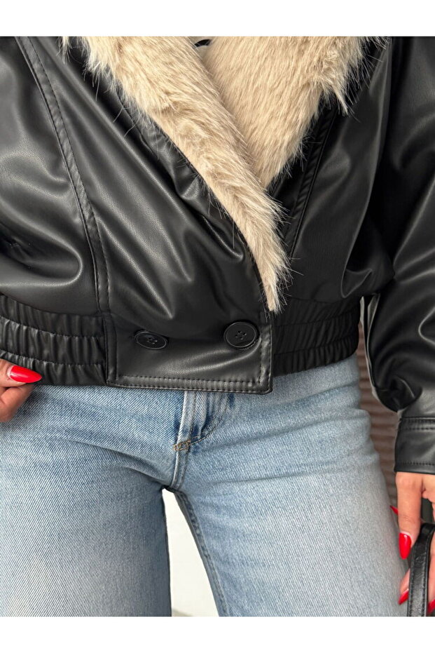معطف جلدي بأزرار على الجهتين مع فرو على الرقبة - 3