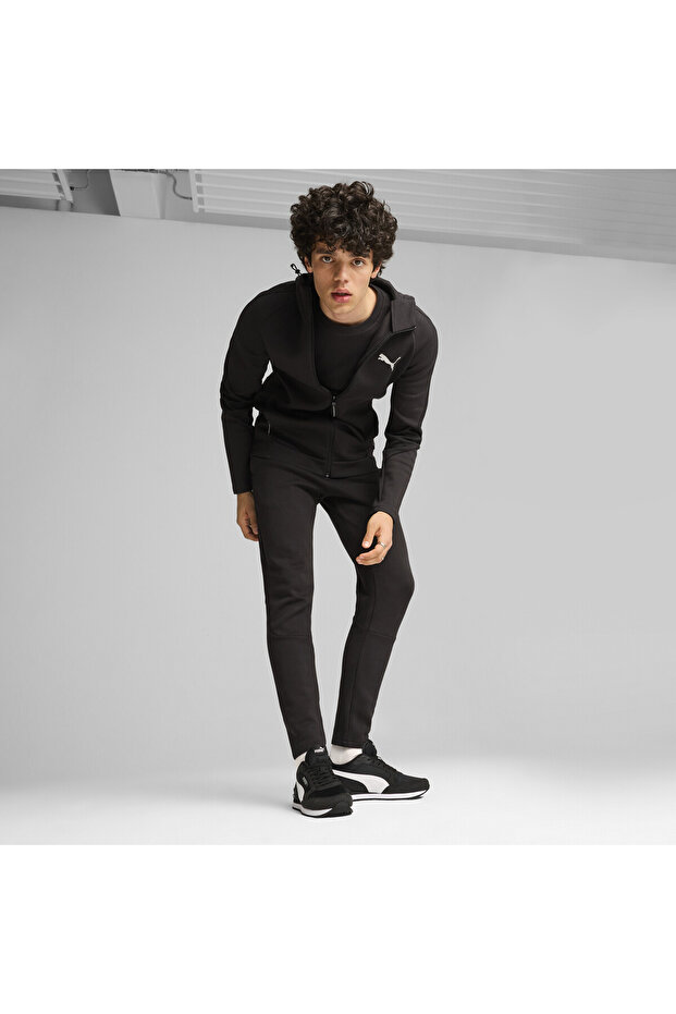 ST Runner v4 Mesh Sneakers - 7