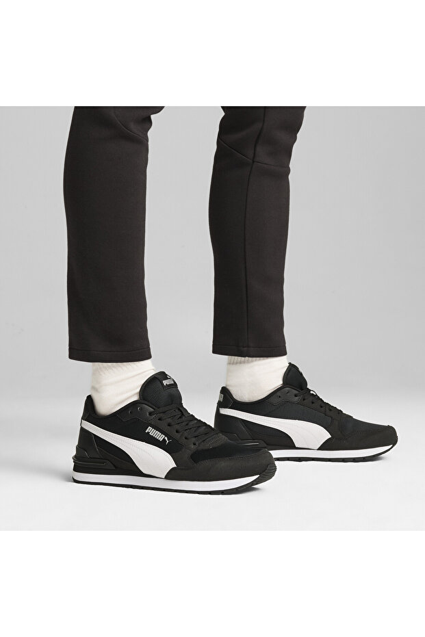 ST Runner v4 Mesh Sneakers - 3