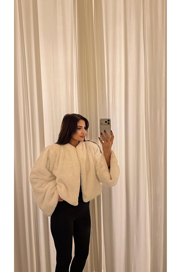 Plush Fur Jacket - White - 6