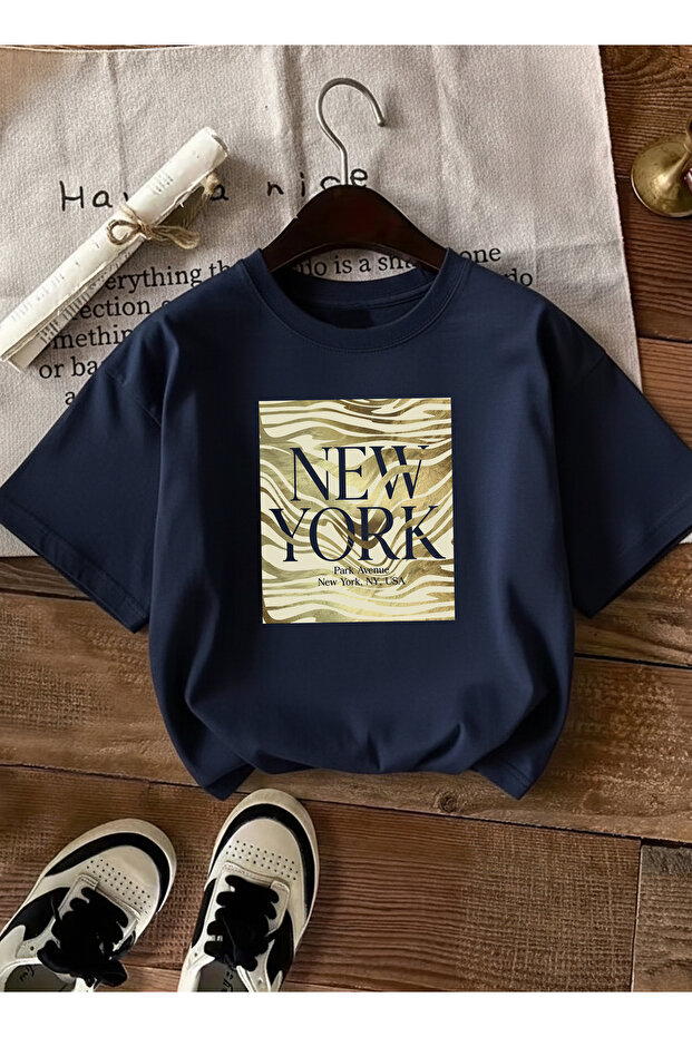 Women's Zebra Patterned New York Graphic Printed Navy Blue T-Shirt