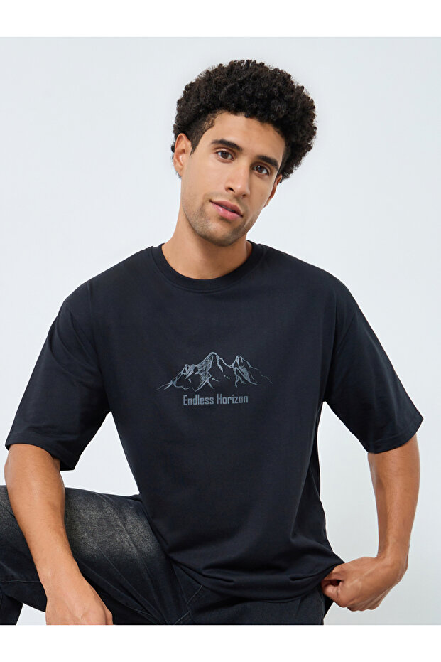 Men Black Graphic Print Oversized T-Shirt