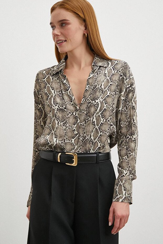 Women's V-Neck Premium Fabric Snake Patterned Stylish Shirt Cnt6700
