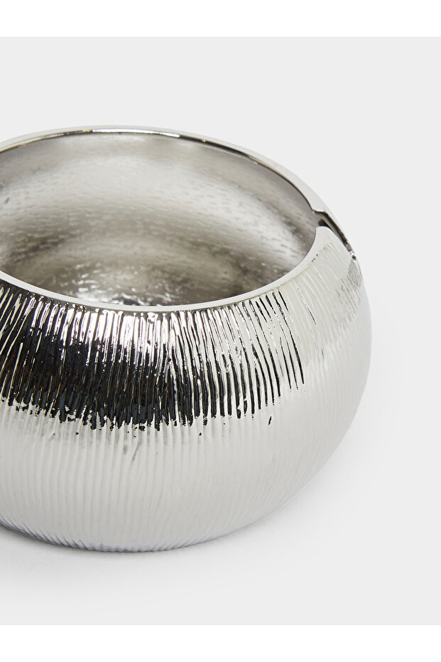 سوار عريض ذو ملمس مميز - 4